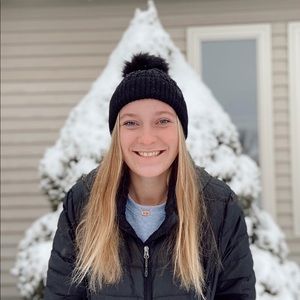 Meet your Posher, Hope